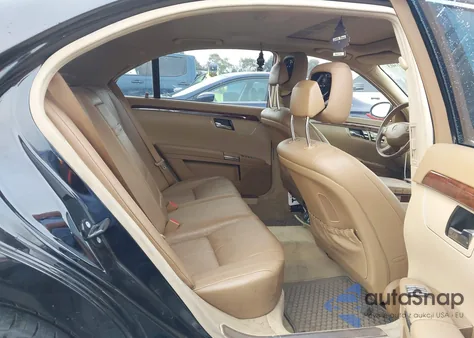 2008 Mercedes-Benz S 550 z USA, uszkodzony, nr VIN WDDNG71XX8A225883